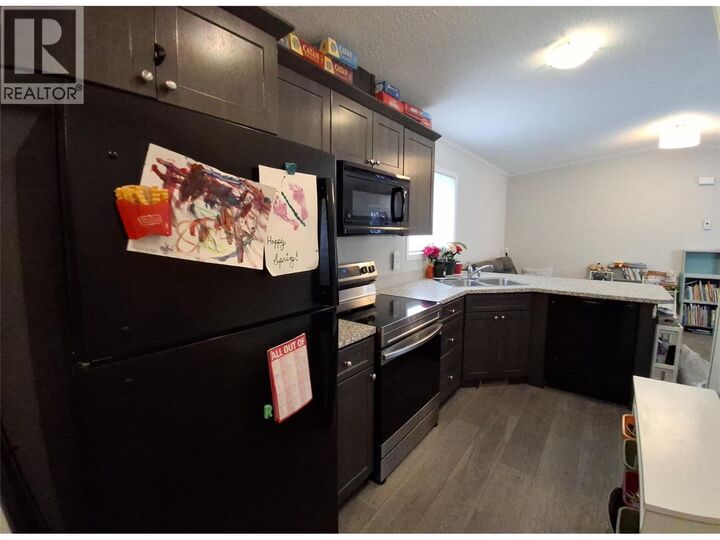 Property Photo:  235 Aylmer Road 10  BC V0E 1M1 