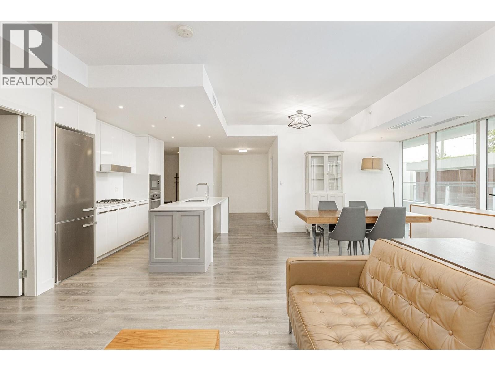 Property Photo:  5688 Willow Street 202  BC V5Z 3S4 