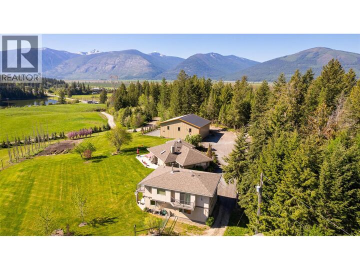 Photo de la propriété: 210 21 Highway BC V0B 1G2