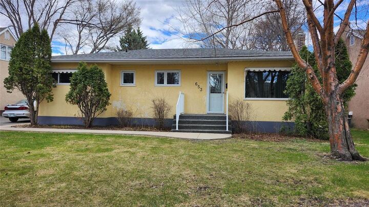 Property Photo:  653 24th Street  MB R7B 1X8 