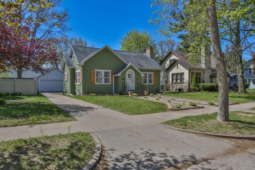 Property Photo:  417 Ruder Street  WI 54403 