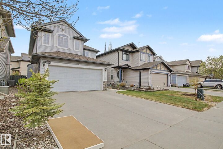 Property Photo: 1922 Robertson Crescent SW AB T6W 1N8