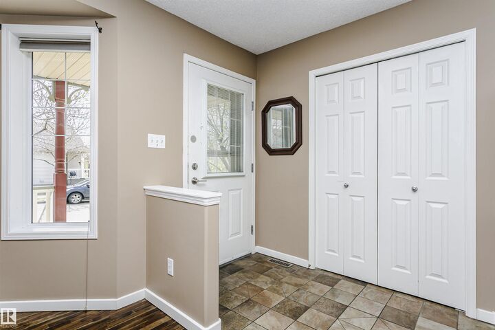 Property Photo:  4108 Tompkins Way NW  AB T6R 3B7 