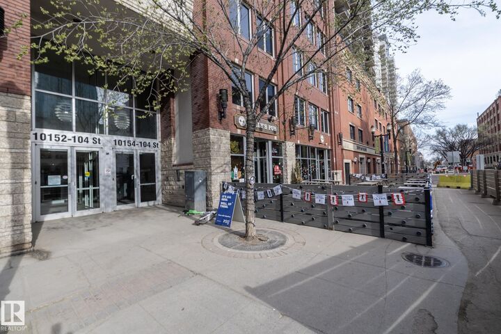 Property Photo:  10152 104 Street NW 3104  AB T5J 0B6 