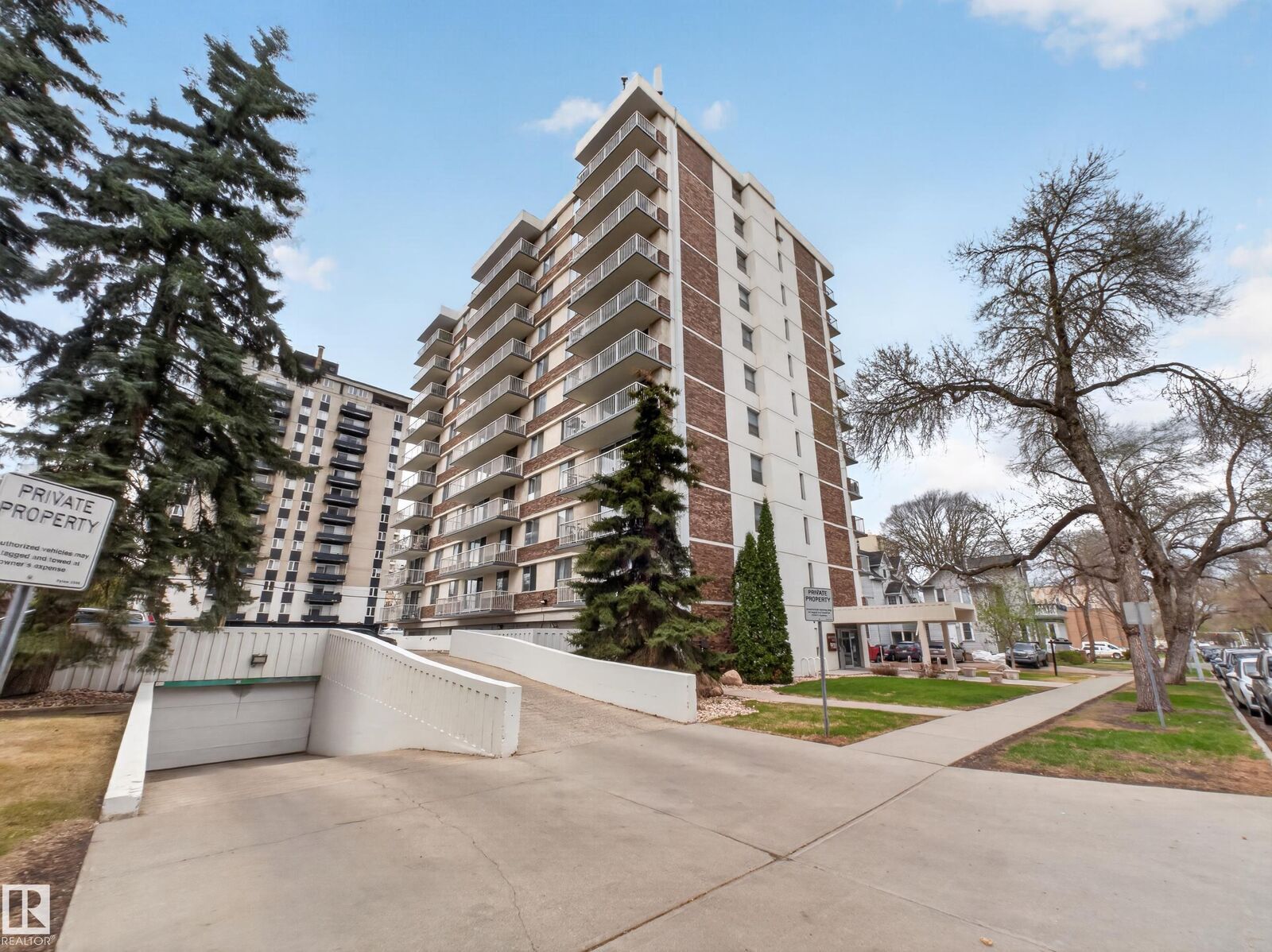 Property Photo:  9930 113 Street NW 907  AB T5K 1N6 