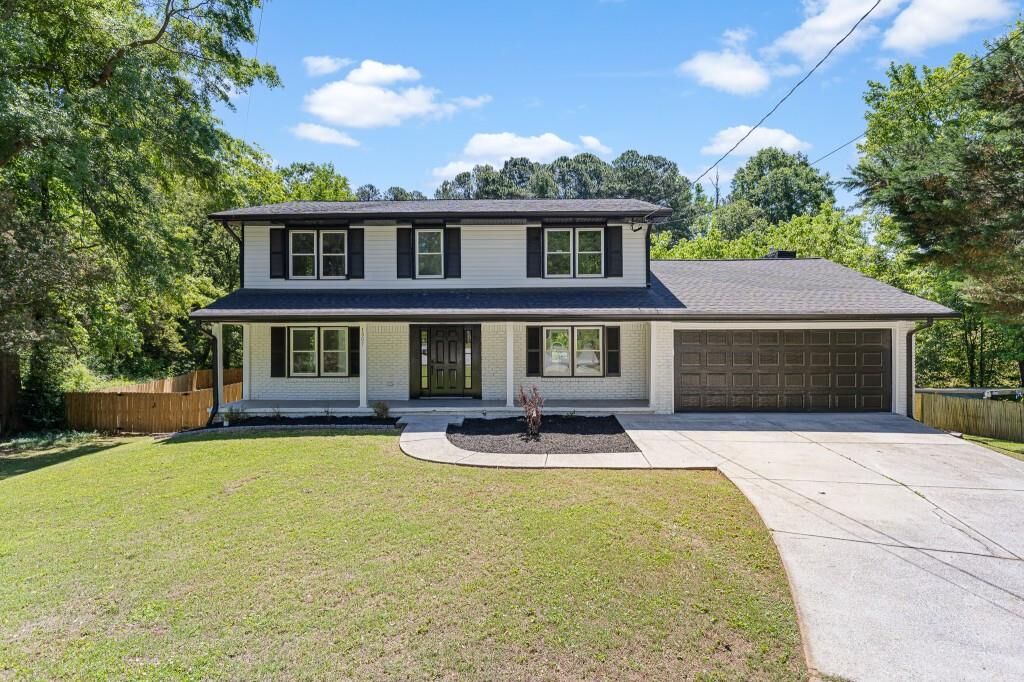 Property Photo: 1807 E Ramble Court GA 30033