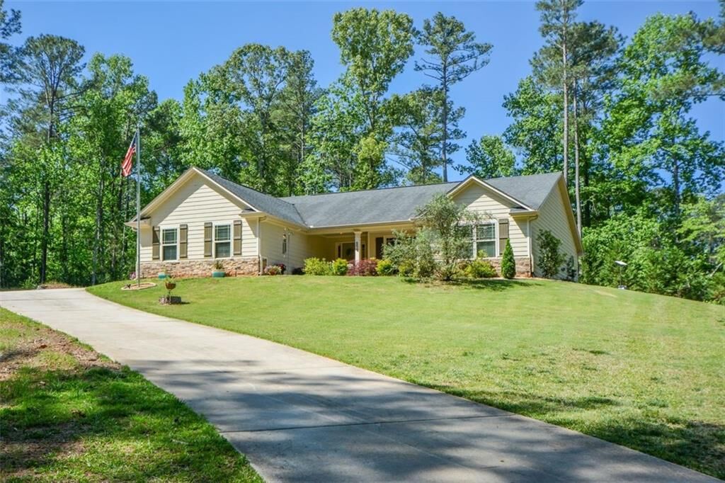 Property Photo:  894 Happy Valley Circle  GA 30263 