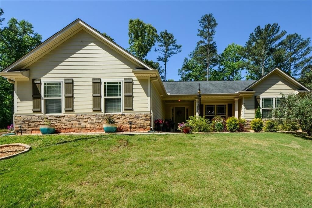 Property Photo:  894 Happy Valley Circle  GA 30263 