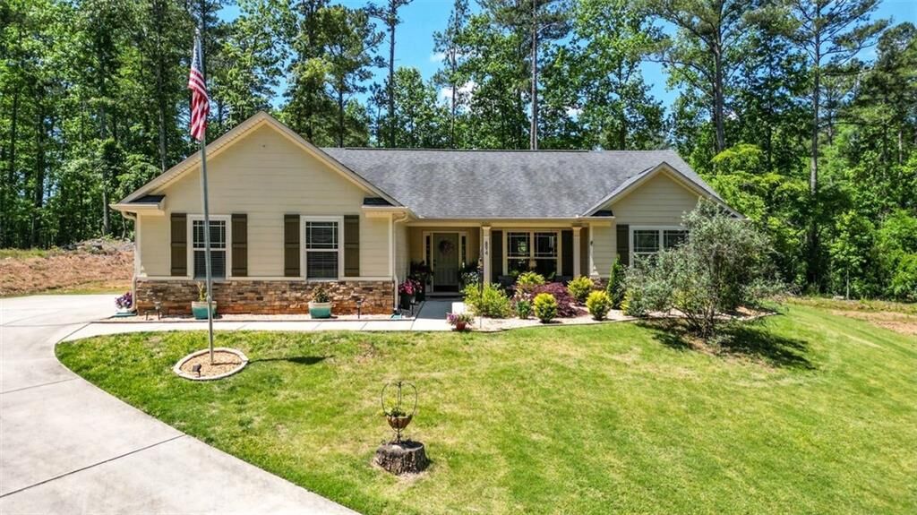Property Photo:  894 Happy Valley Circle  GA 30263 