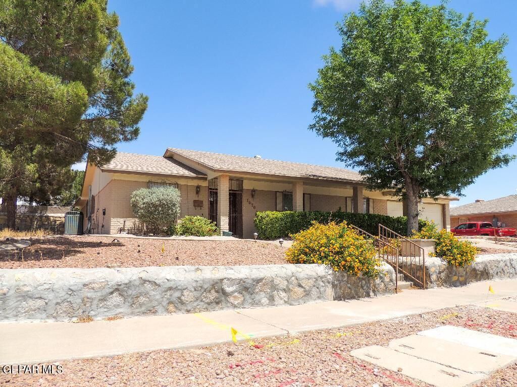 Property Photo:  10701 Vista Alegre Drive  TX 79935 
