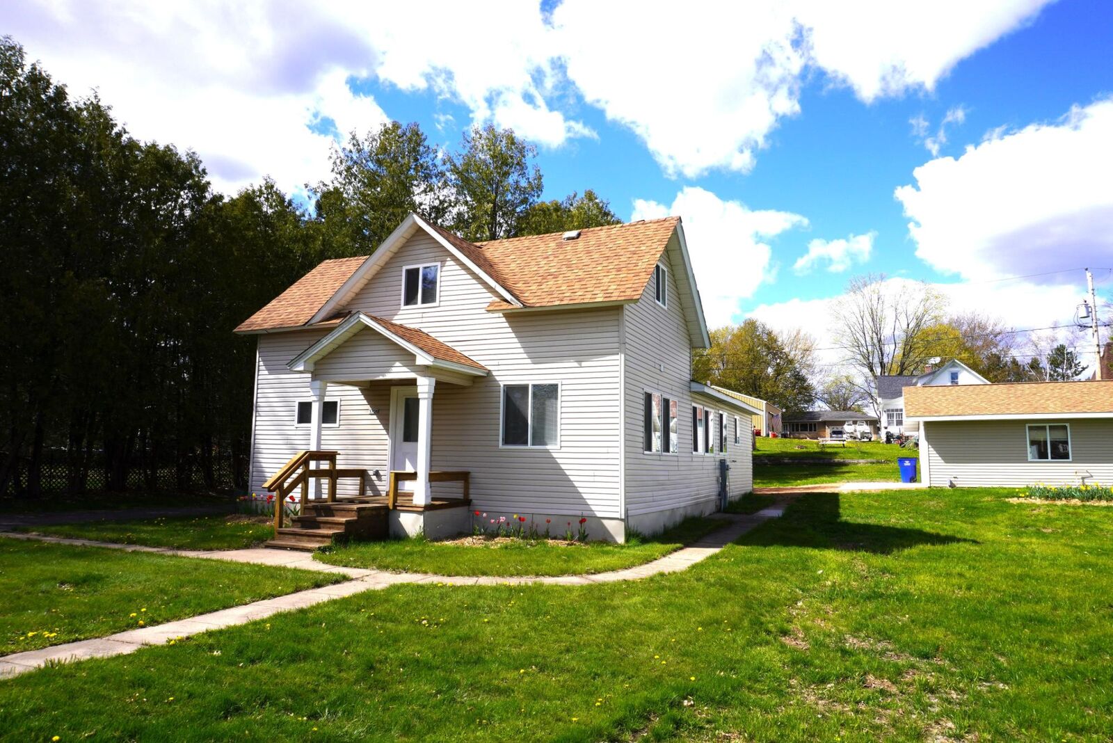 Property Photo:  1706 7th St E  WI 54452 