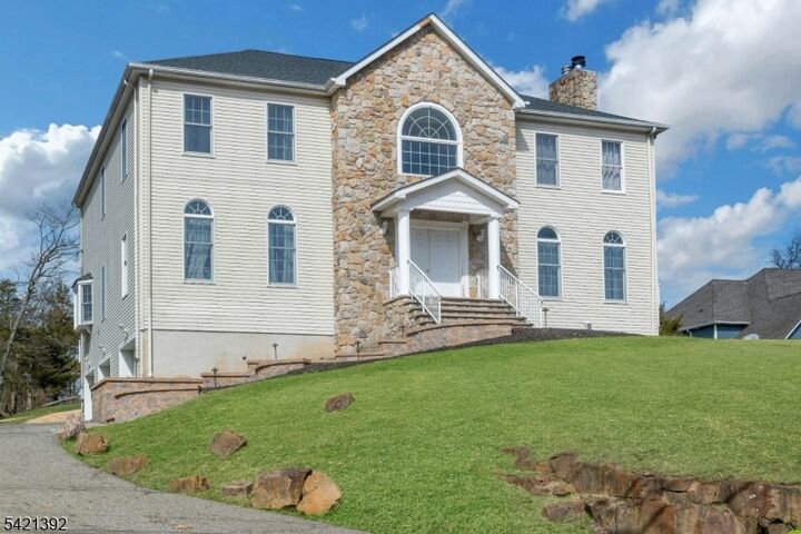 Property Photo: 40 Horseneck Rd NJ 07045