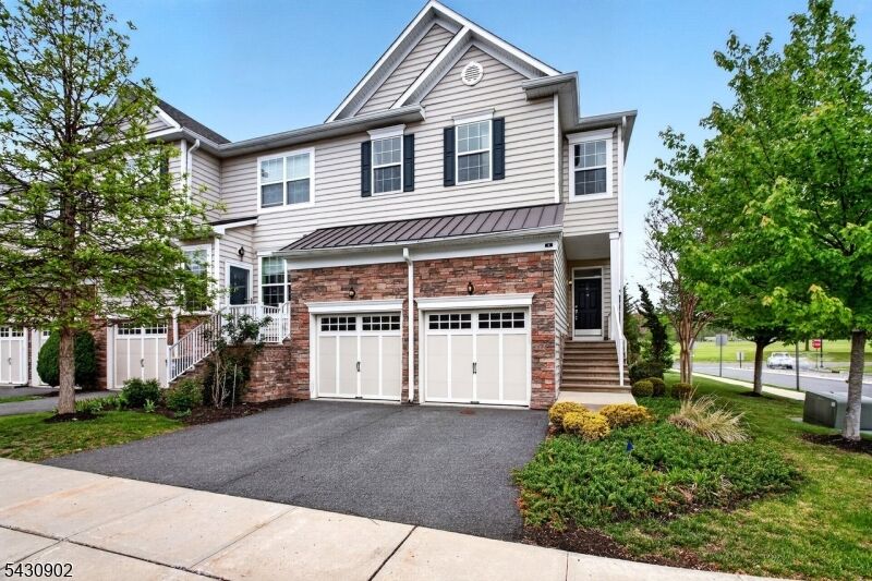 Property Photo:  4 Braeburn Dr  NJ 08558 