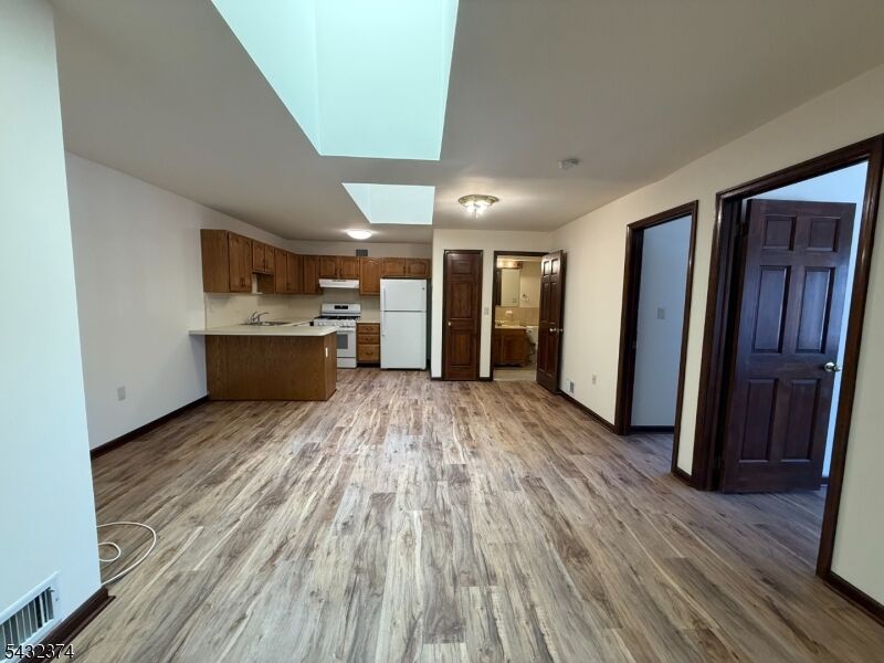 Property Photo: 551 Valley Rd 2 NJ 07043