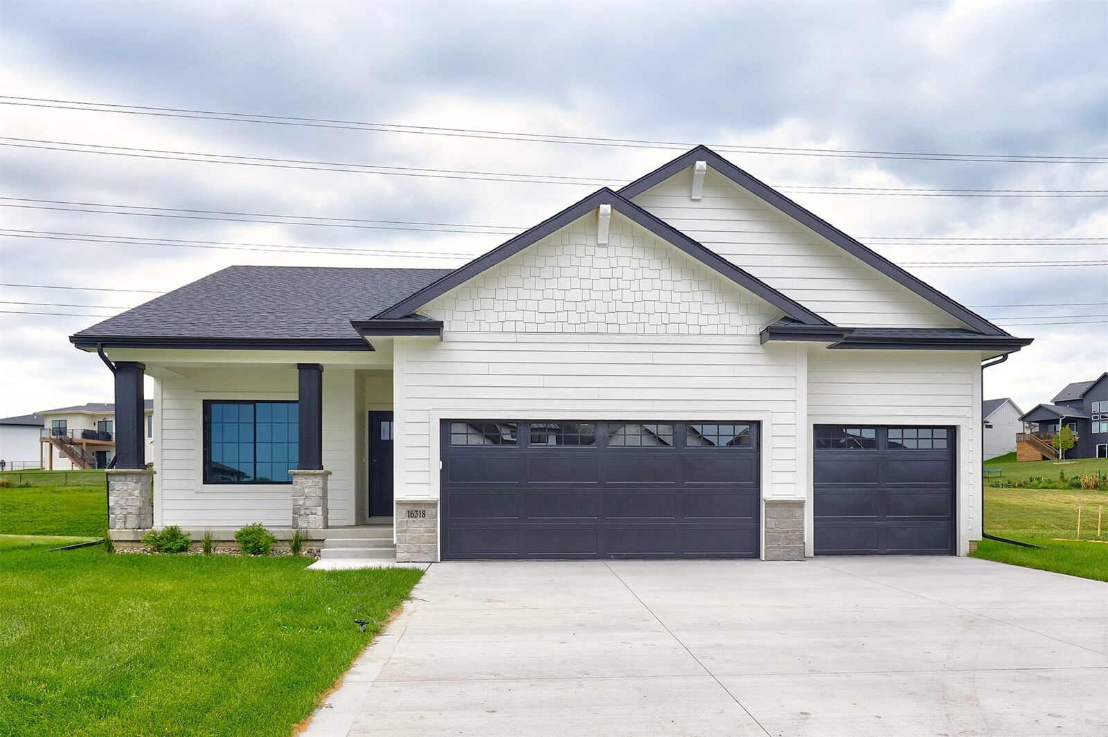Property Photo: 16318 Ironwood Lane IA 50323