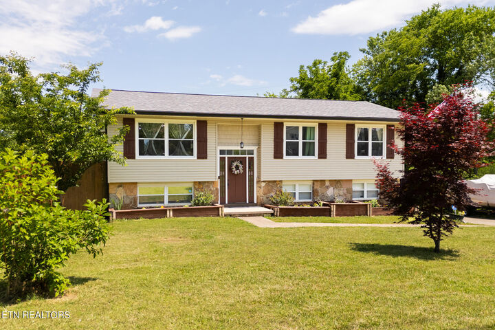 Property Photo: 7732 Cranley Rd TN 37849