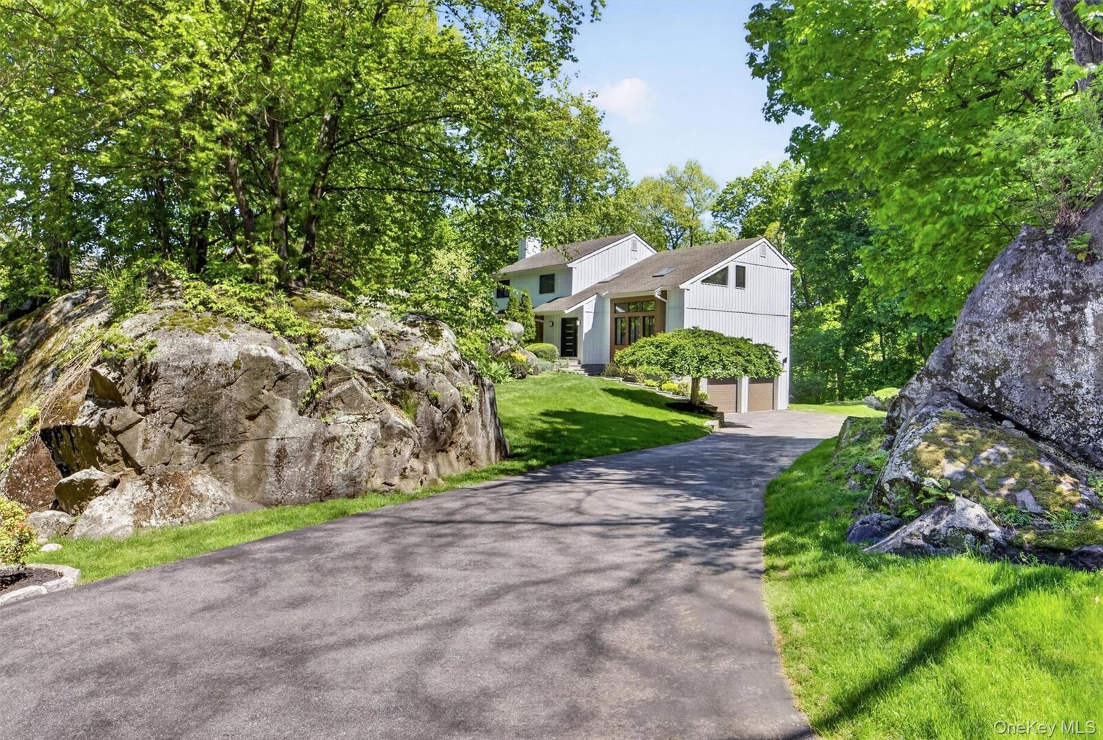 Property Photo: 8 Amalfi Drive NY 10567