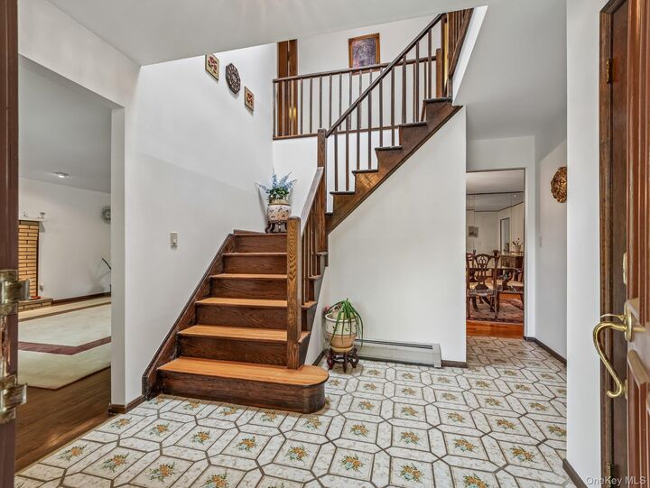 Property Photo:  4 Lochness Lane  NY 10956 