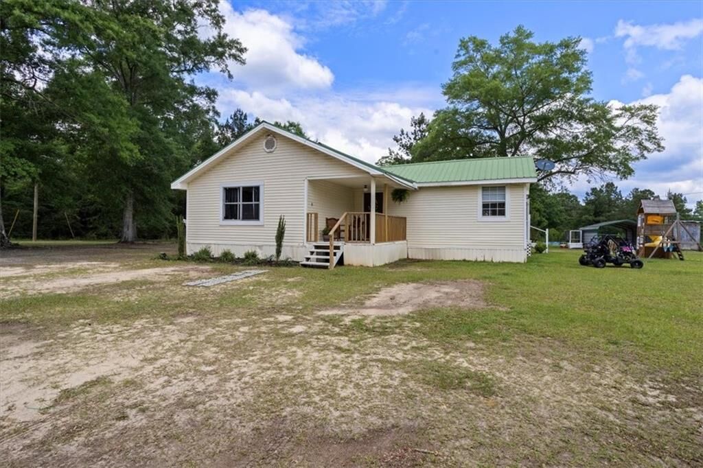 Property Photo:  129 Ernest Everett Road  AL 36584 