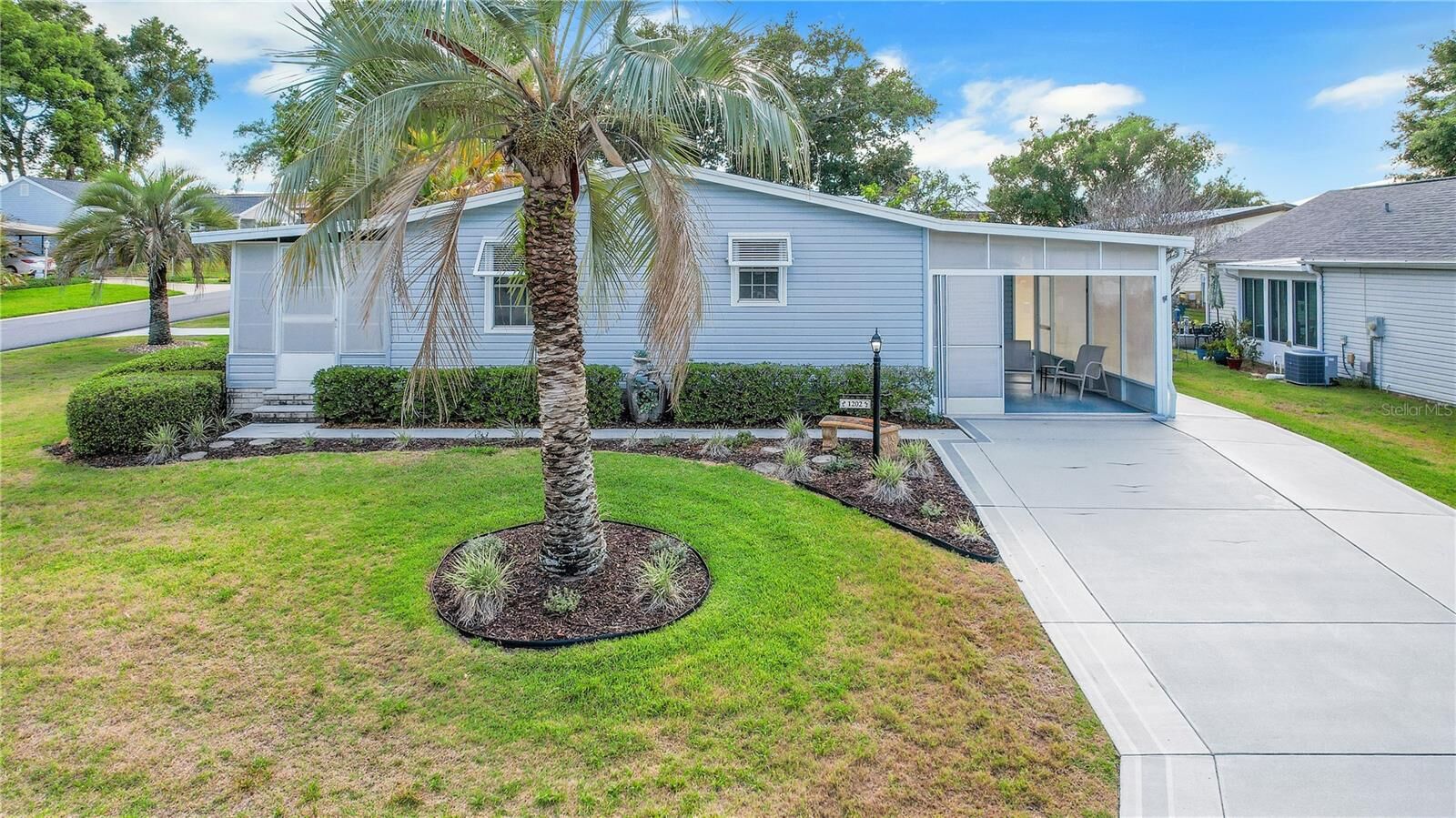 Property Photo:  1202 Pompano Lane  FL 32159 