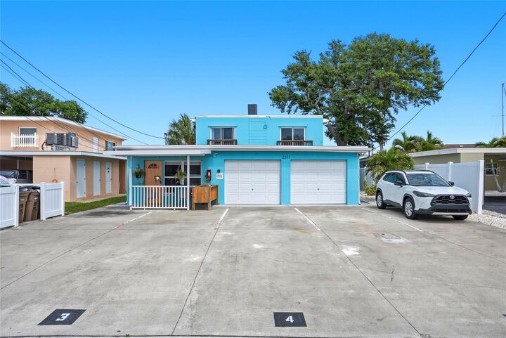 Property Photo: 2311 Bay Boulevard FL 33785