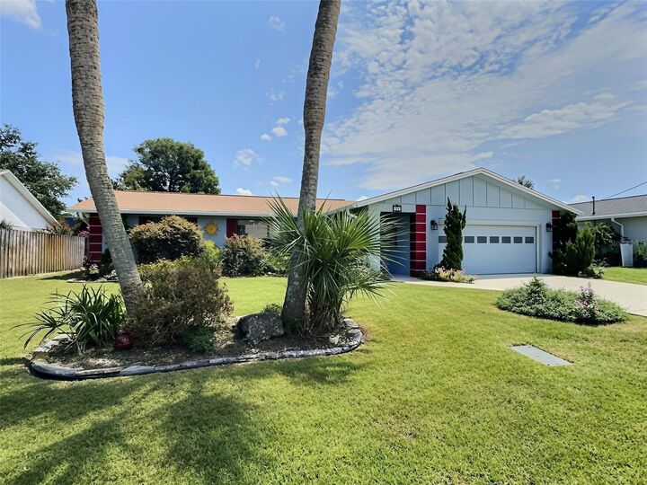 Property Photo: 34 Felter Lane FL 32137