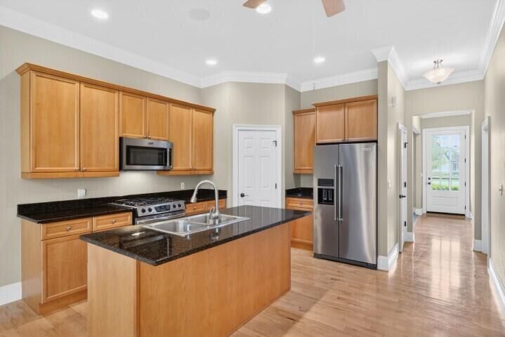 Property Photo: 808 Settlers Ln WI 53085