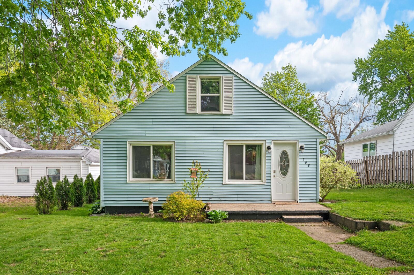 Property Photo:  708 W Roe Street  MI 49107 
