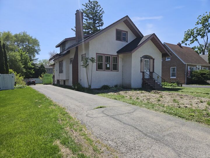 Property Photo:  246 E North Avenue  IL 60126 