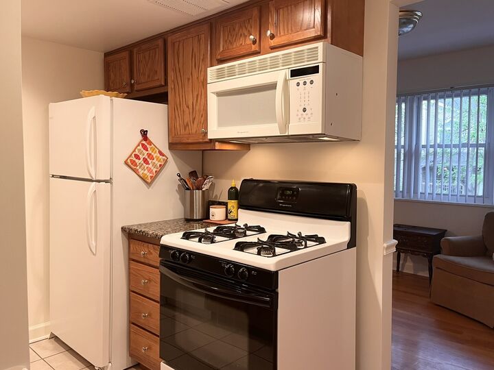 Property Photo: 169 E Palatine Road J IL 60067