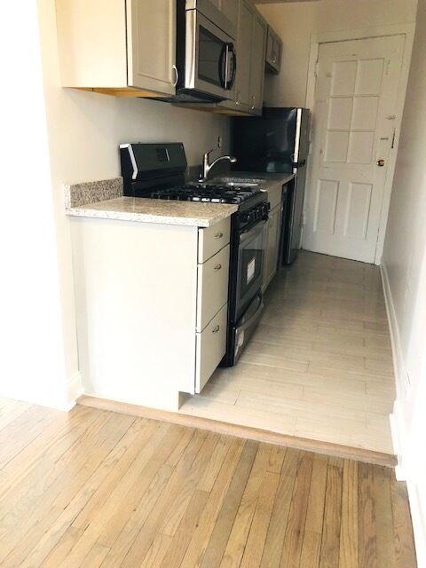Property Photo:  5941 N Winthrop Avenue 2E  IL 60660 