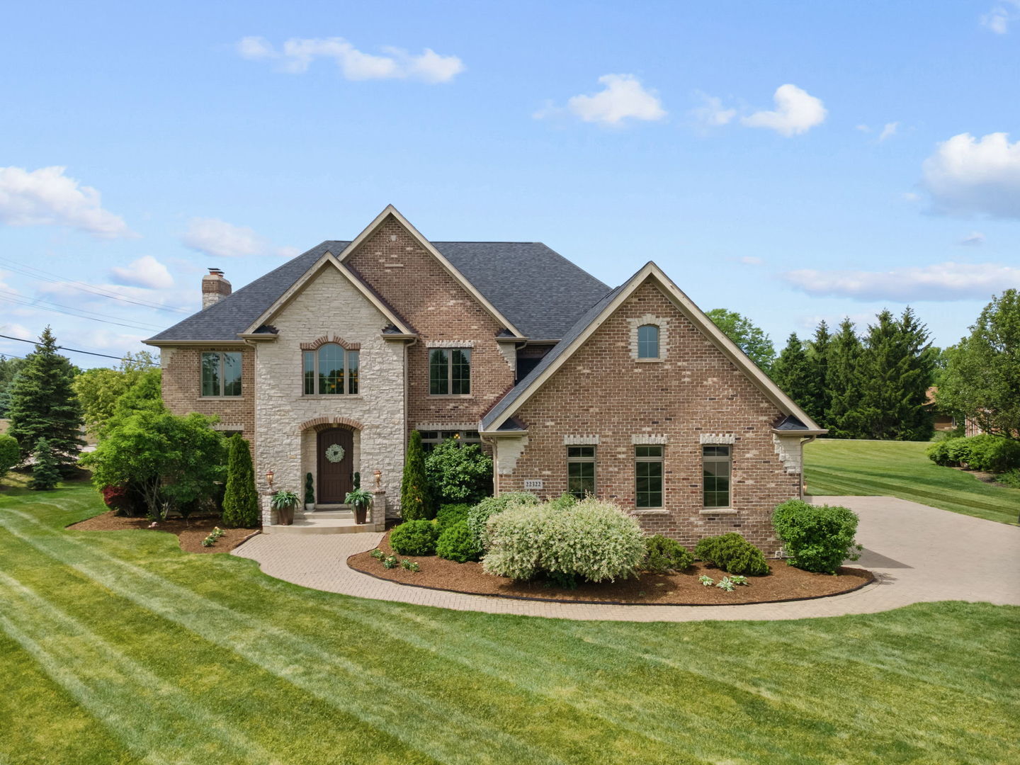 Property Photo:  22322 N Prairie Court  IL 60047 