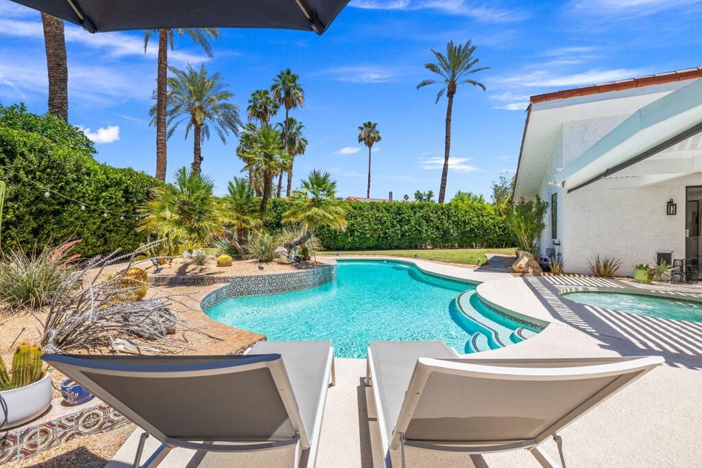 Property Photo:  4 Lincoln Place  CA 92270 