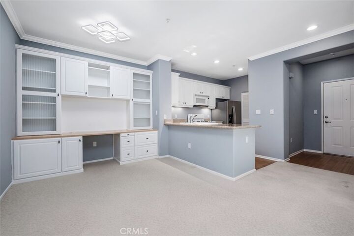 Property Photo:  3241 Watermarke  CA 92612 