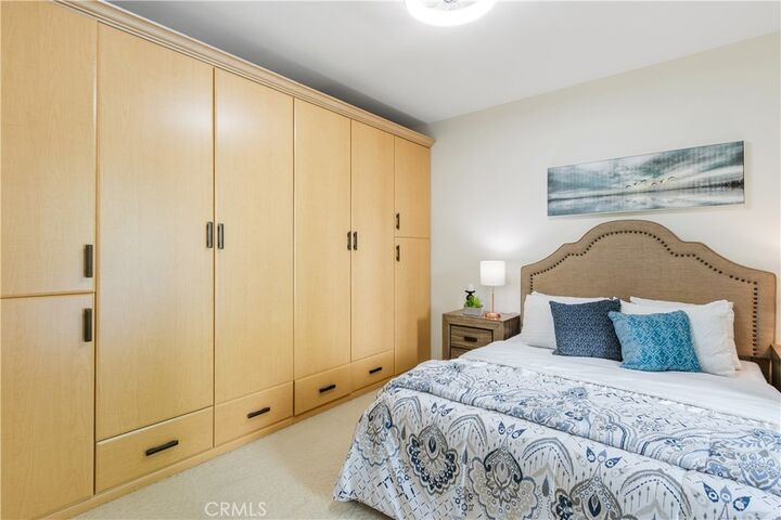 Property Photo: 3241 Watermarke CA 92612
