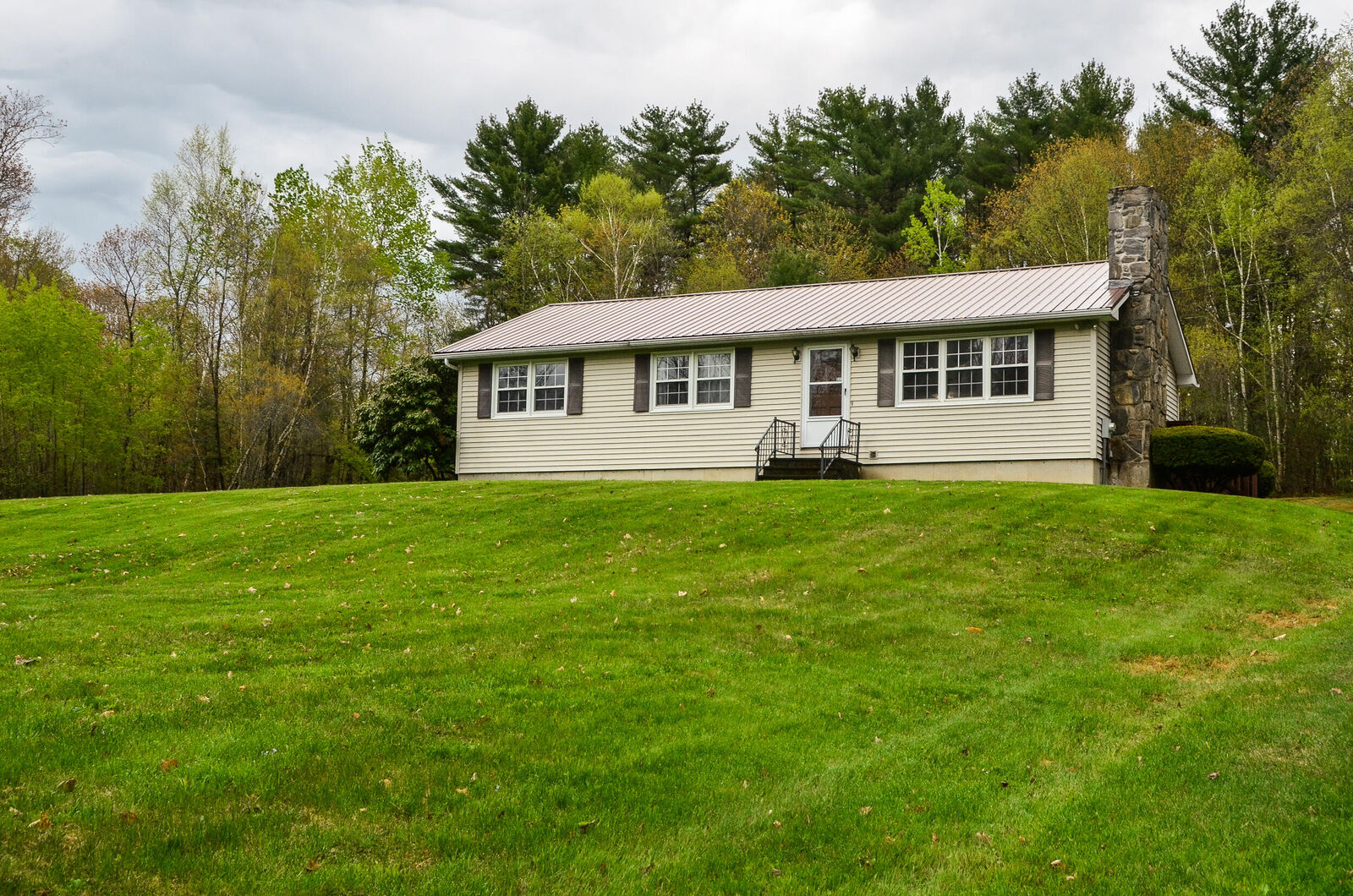Property Photo:  531 Church Hill Road  ME 04330 