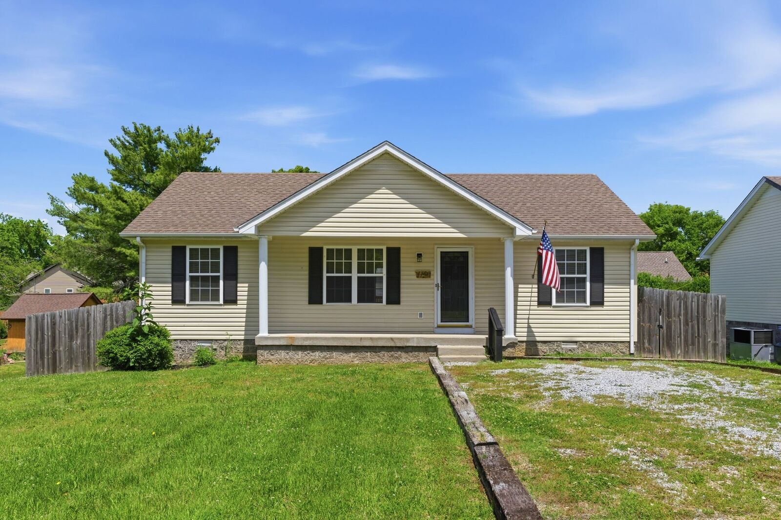 Property Photo: 1150 17th Ave E TN 37172