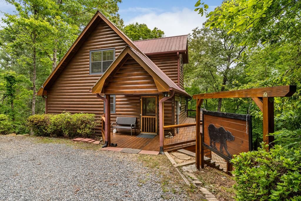 Property Photo:  294 Oakwood Trail  GA 30559 
