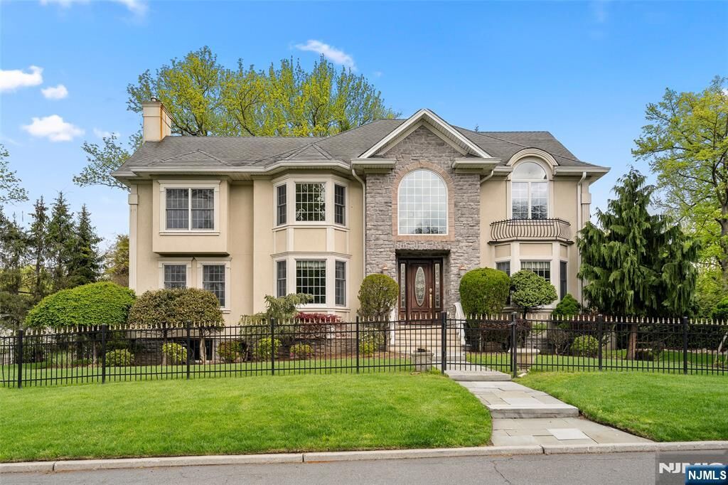 Property Photo:  15 Harvard Street  NJ 07624 