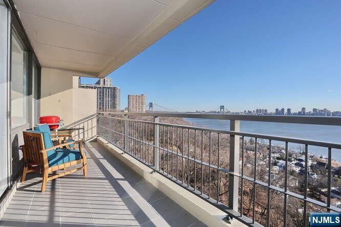 Property Photo: 4 Horizon Road 1027 NJ 07024