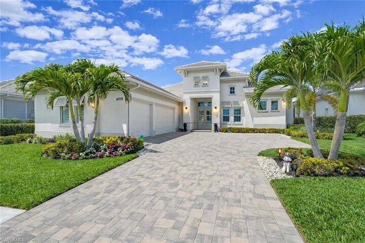 Property Photo: 14338 Laguna Springs Ln FL 34114
