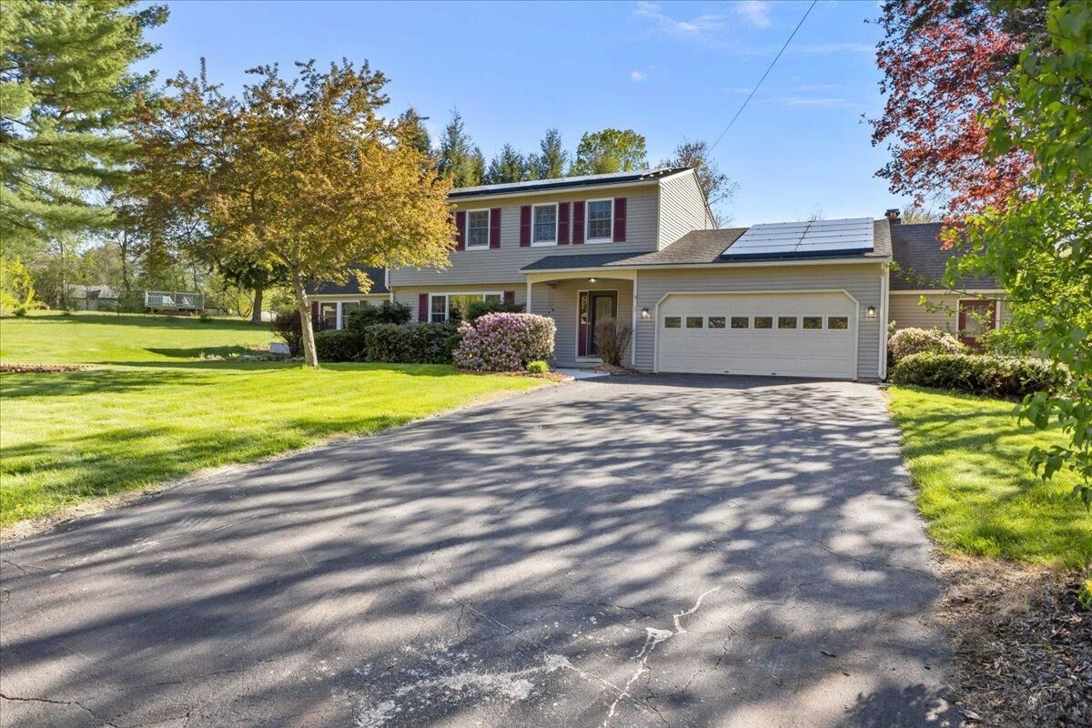 Property Photo:  67 Pinecrest Circle  VT 05495 