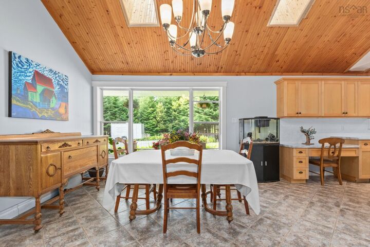 6 Spruce Lane — photo 1