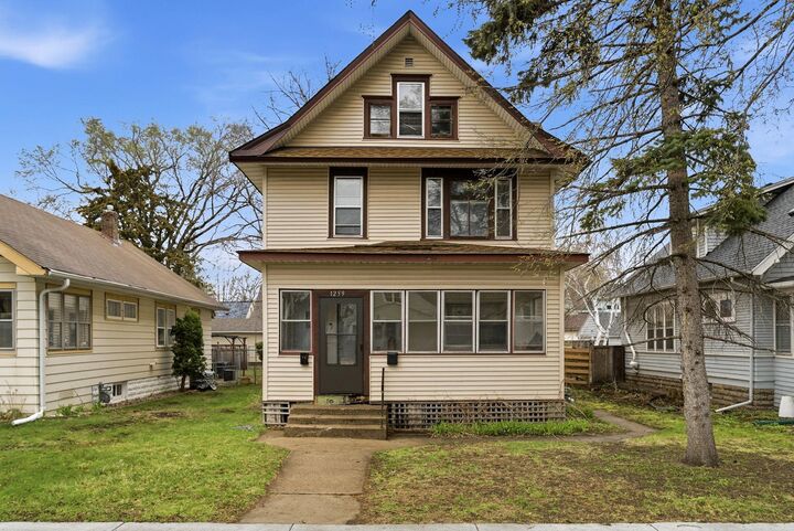 Property Photo:  1259 Charles Avenue  MN 55104 