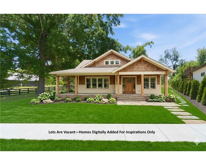 Property Photo:  827 NW 8th Street  AR 72712 