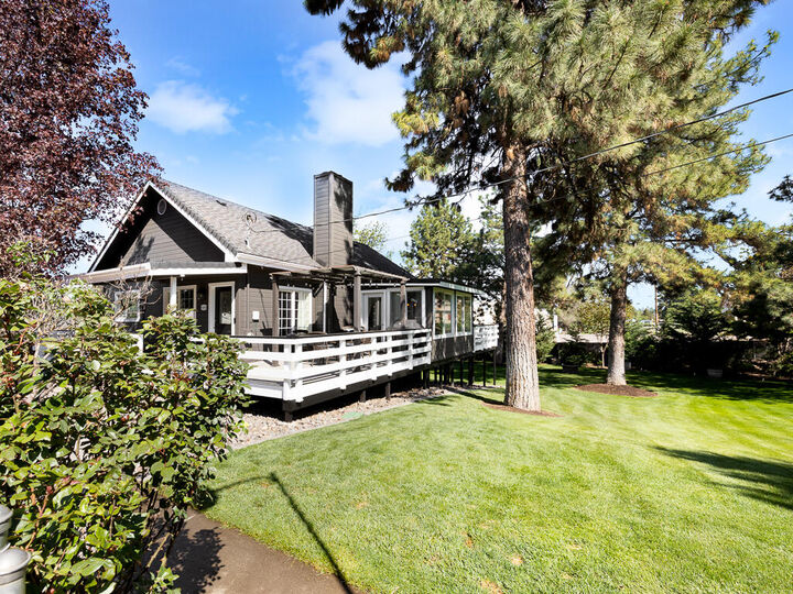 Property Photo:  15466 Fern Avenue  OR 97627 