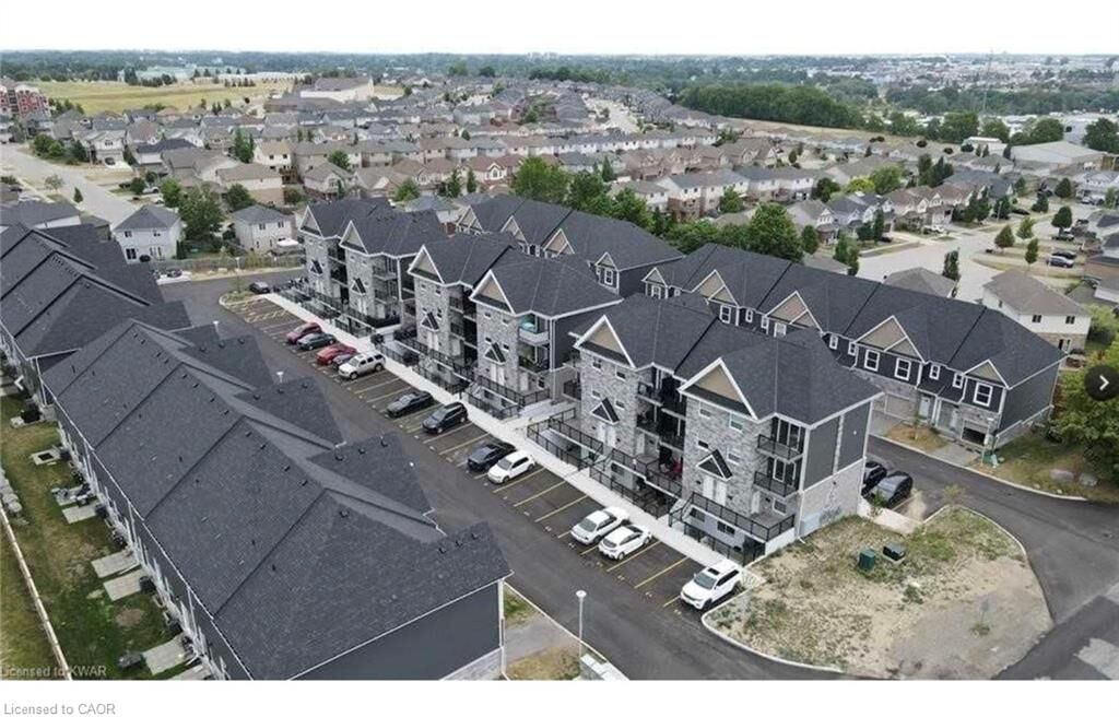 Property Photo:  439 Athlone Avenue C4  ON N4V 0C8 