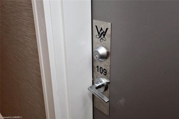 Property Photo:  128 Garden Drive 109  ON L6K 0H7 