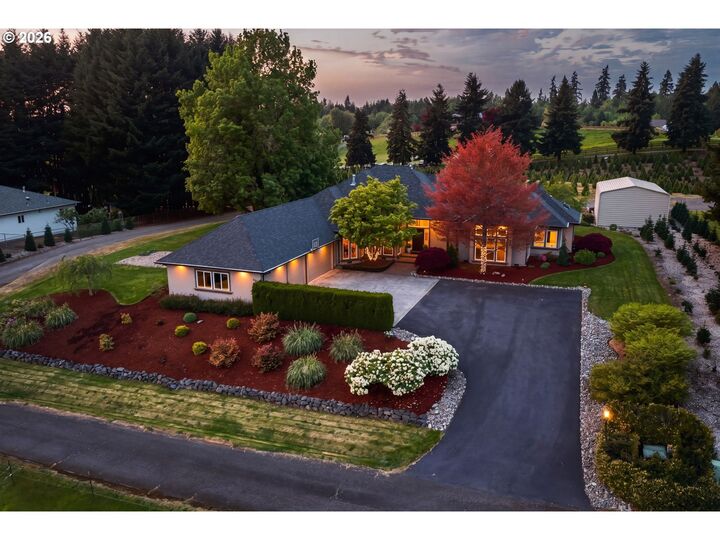 Property Photo:  8808 NE 139th St  WA 98662 