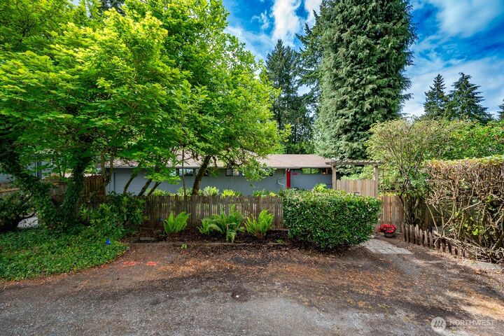 Property Photo:  1529 NE 107th Street  WA 98125 